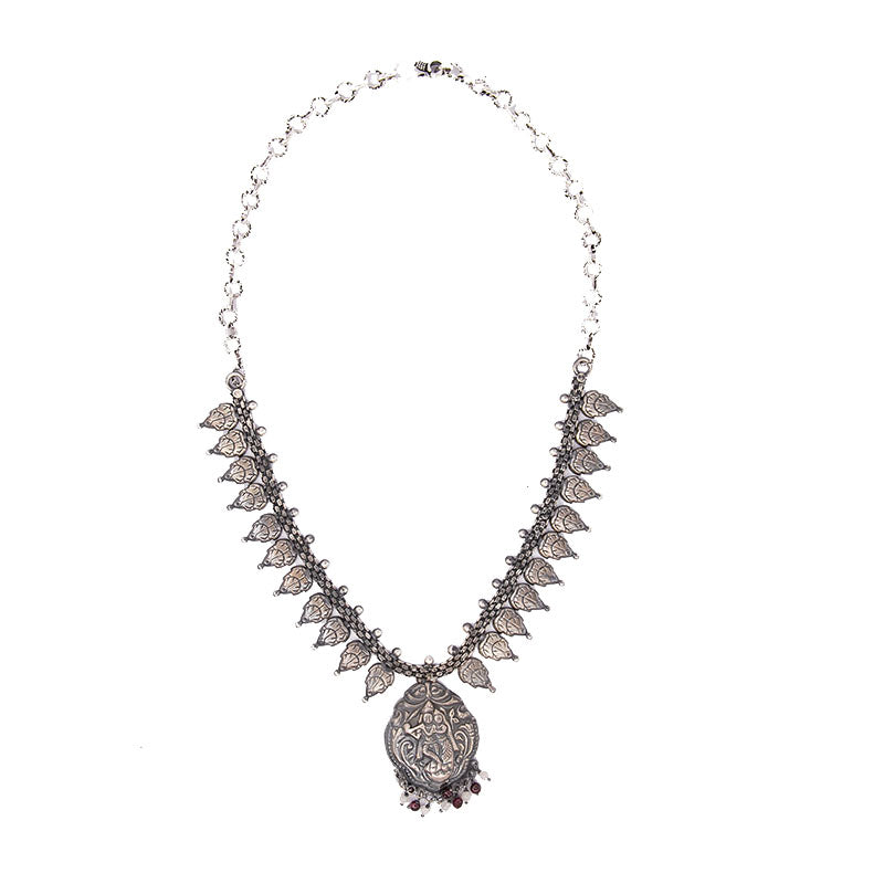 GODDESS NECKLACE