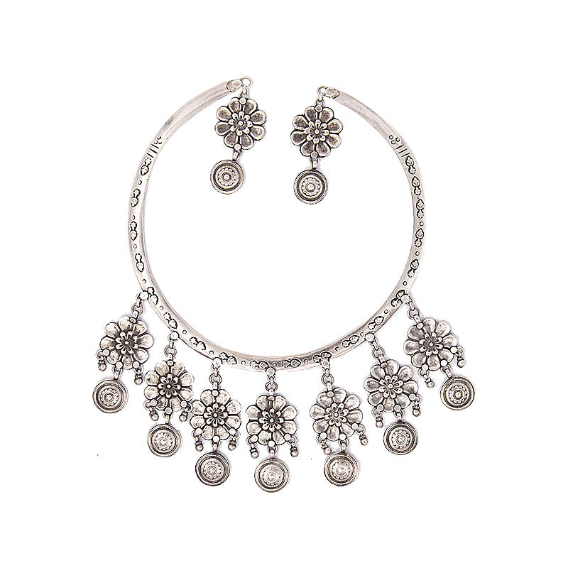 FLOWER NECKLACE