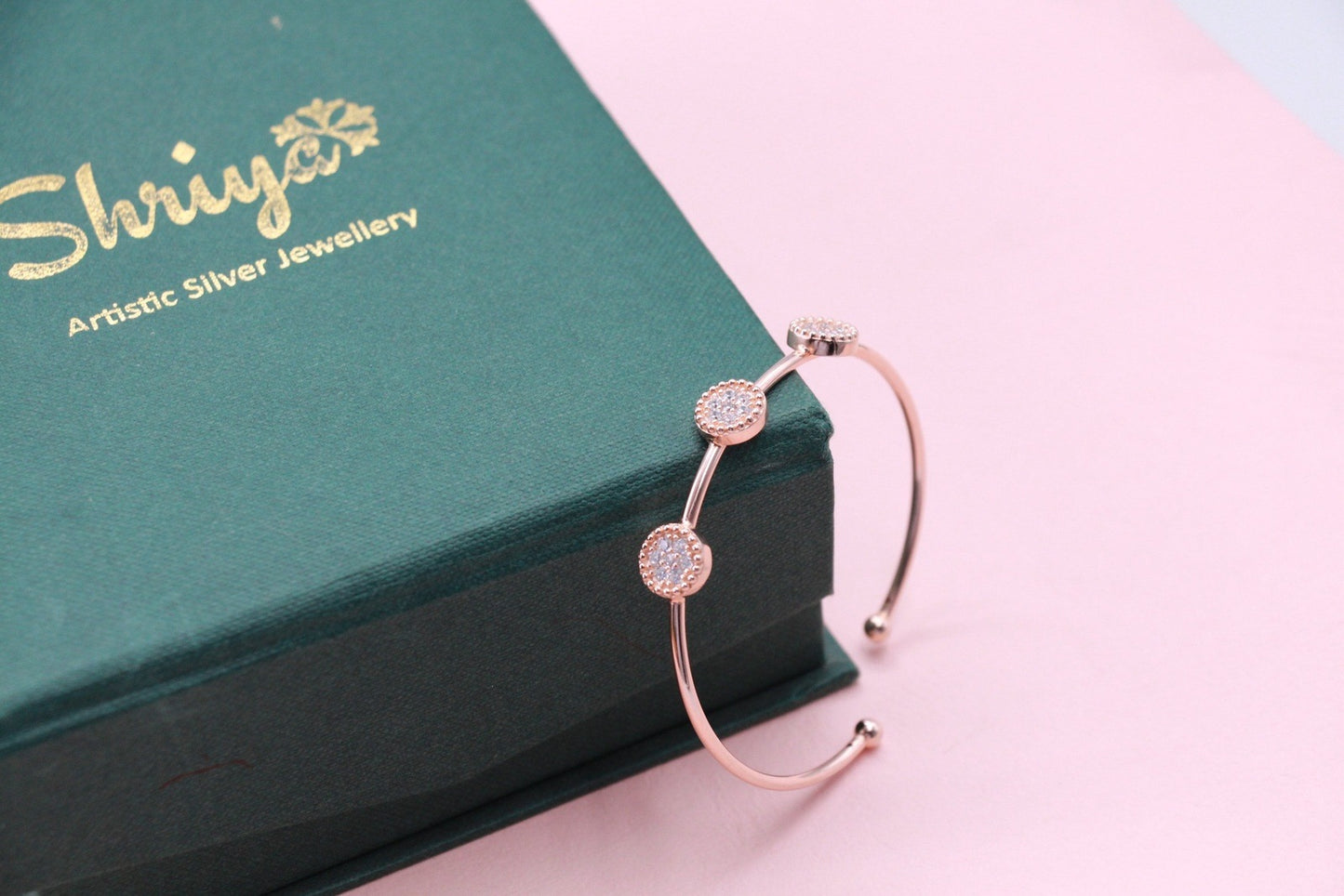 Halo Diamond Cluster Bracelet