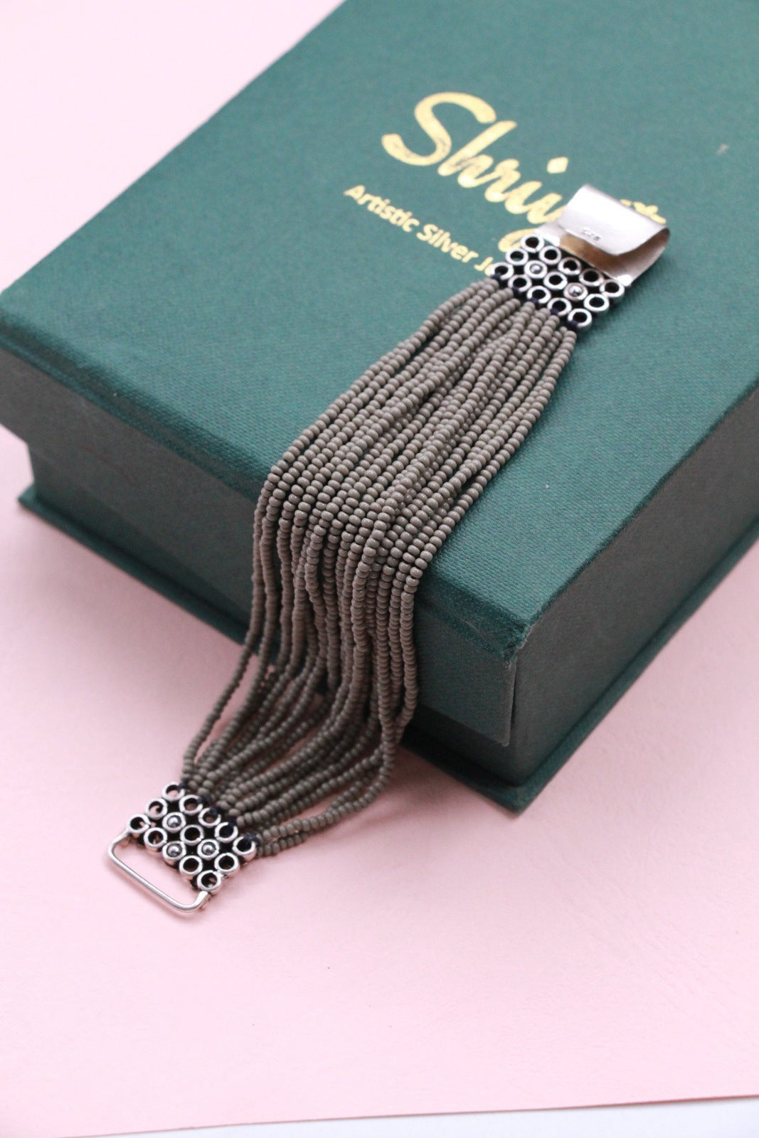 Clusters of Grey Loose Bracelet