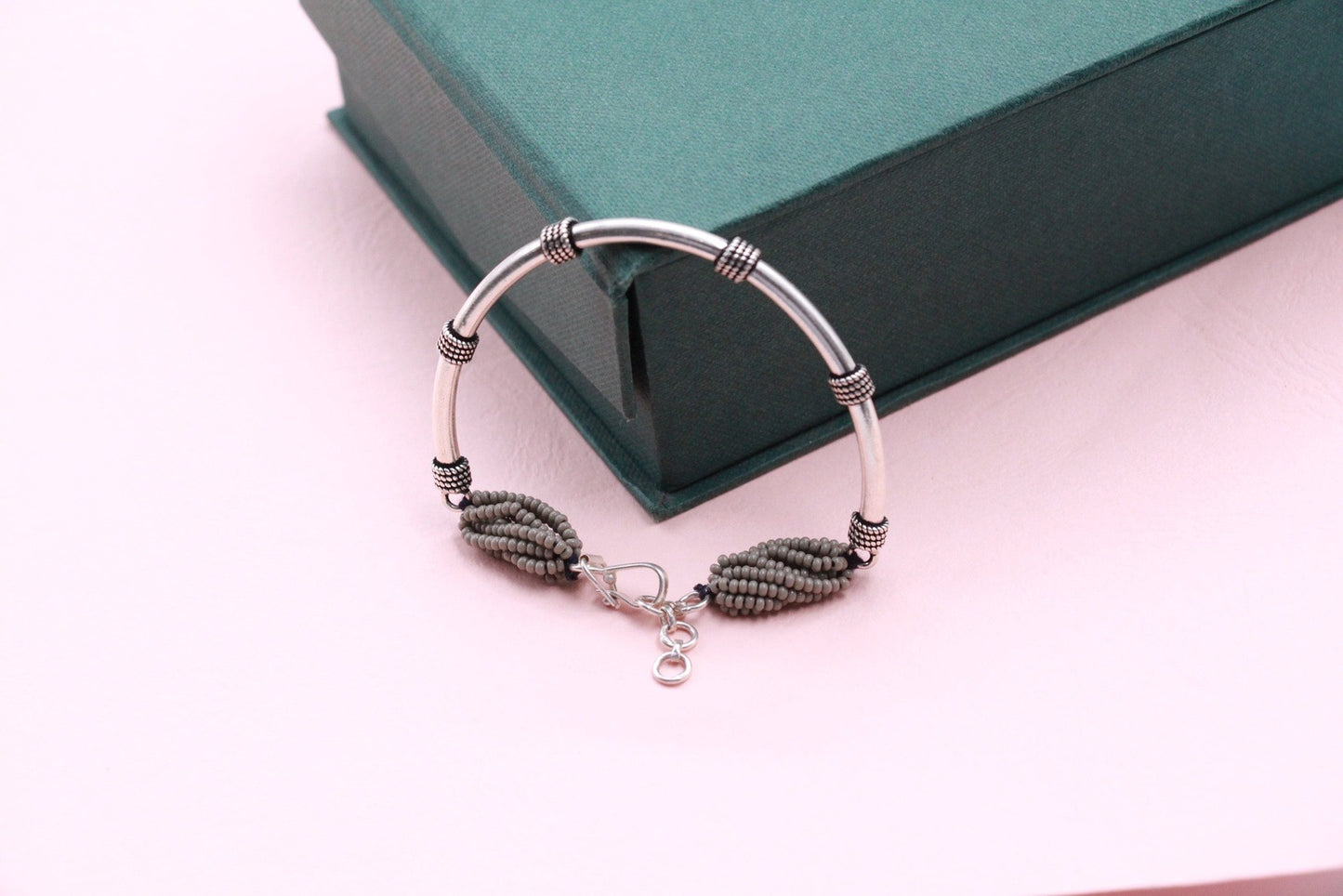 Pearl Pipe Silver Bracelet Grey