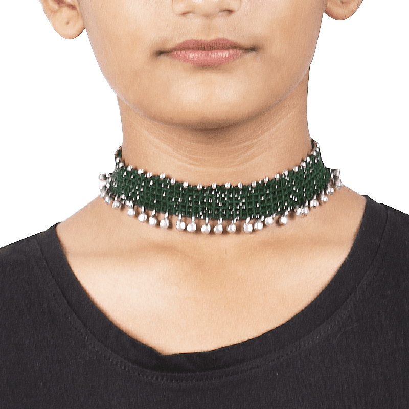 PASTLE GREEN STONE STITCHED NECKLACE