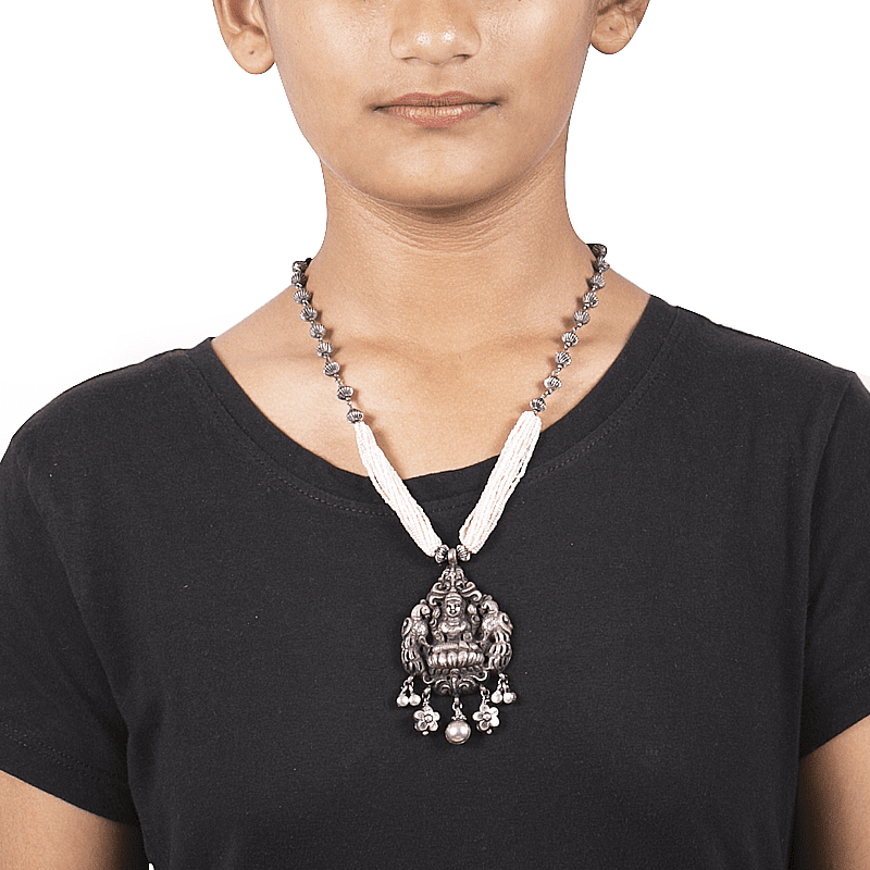PADMA LAKSHMI SILVER PEARL NECKLACE