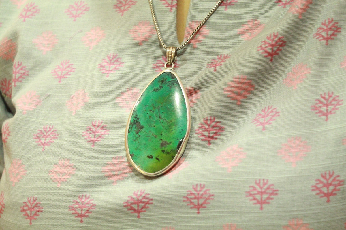 Grand Turquoise Silver Pendant