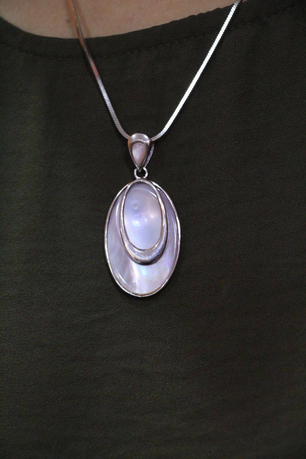 Mother of Pearl Silver Pendant