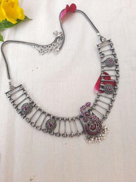 Keshav necklace