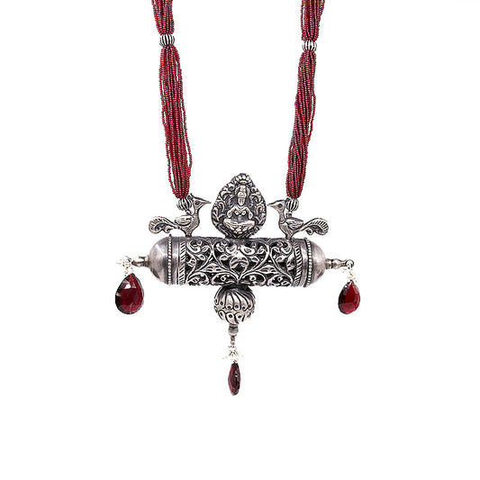 GODDESS NECKLACE