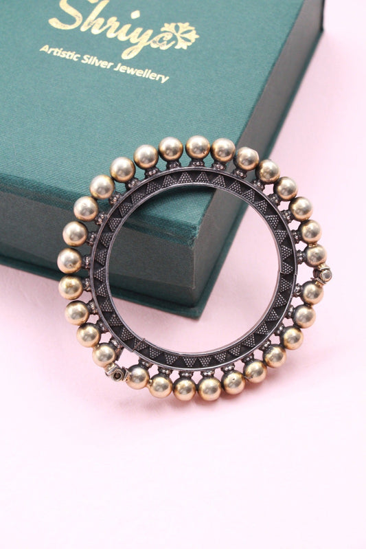 Pacheli Silver Antique Bangle
