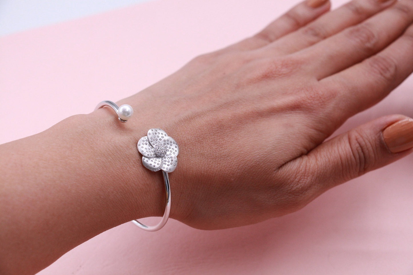 Flower CZ & Pearl Modern Bracelet