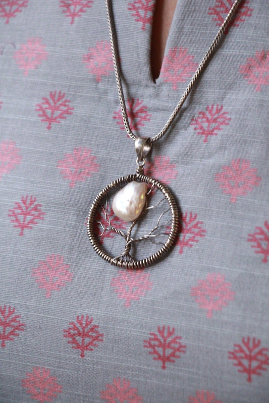 Antique Silver Tree Pearl Pendant