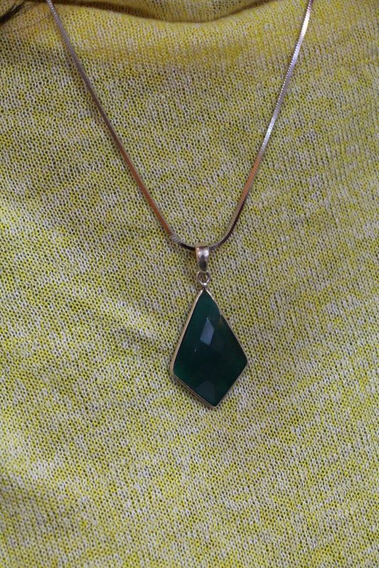 Green Onyx Pendant Set